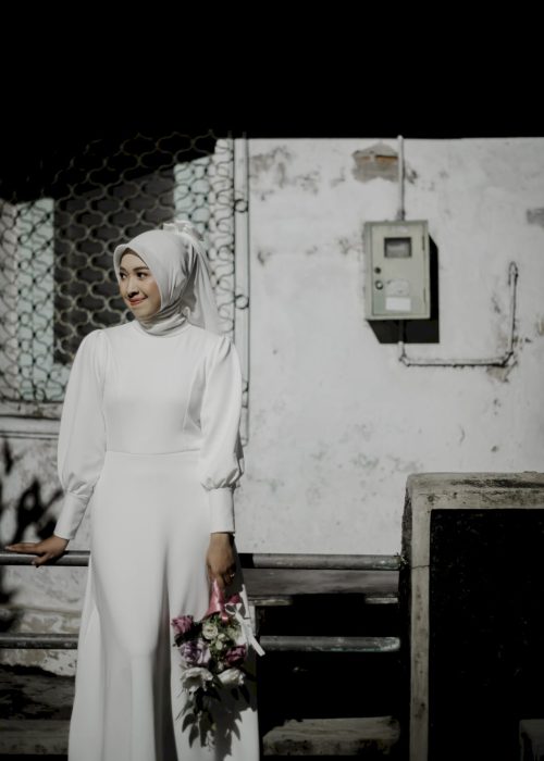 RUS04754-BRIDE LUFI PRATISTA